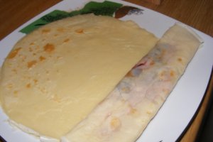 Clatite cu lapte de pasare