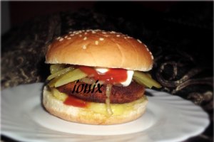 Cheeseburger de Dorobanţi by Bogdan :)