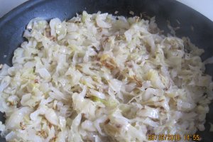 Ficat de porc cu varza calita