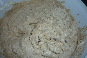 Prajitura cu prune uscate si nuci