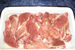 Friptura de porc la tava cu piure de cartofi