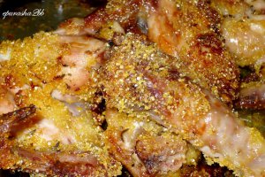 Aripioare marinate si  coapte in malai cu maioneza de usturoi