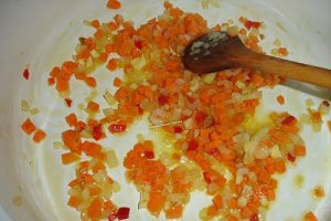 Pui cu orez si pasta de curry
