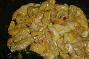 Pui curry cu aroma de scortisoara