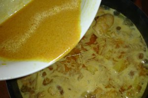 Pui curry cu aroma de scortisoara