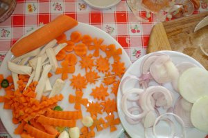 Castraveti la borcan dulci acrisori
