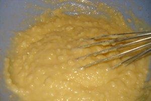 Gogosele cu crema de vanilie