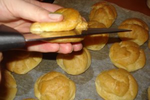 Gogosele cu crema de vanilie