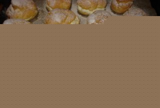 Gogosele cu crema de vanilie