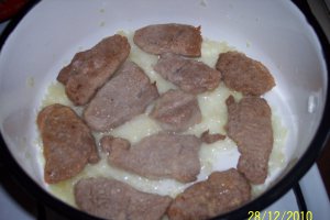 Carne de porc in sos de mustar