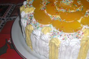 Tort cu piersici