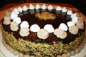 Tort cu ciocolata si nuca  ~nr. 100~