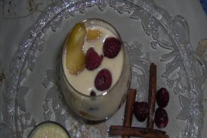 Crema Mascarpone cu mere caramelizate si Amaretto