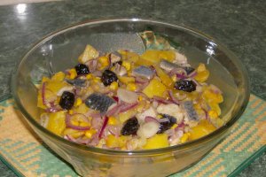 Salata cu peste marinat