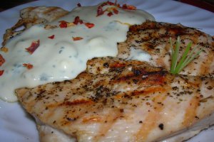 Piept de pui cu sos Gorgonzola
