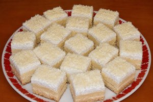 Desert prajitura Fulg de Nea