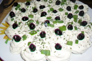 Oua umplute cu ciuperci (delicioase!)