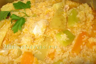 Cous-cous cu legume si pui
