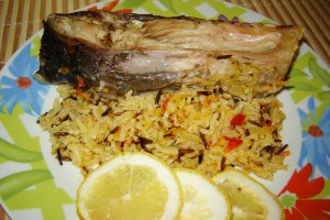 Rondele de crap pe pat de orez salbatic