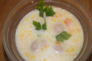 Ciorba de perisoare cu zeama de varza