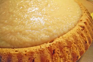 Tarta cu mousse de mere