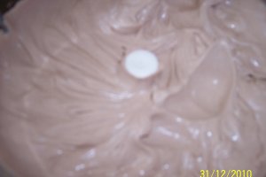 Tort cu crema de branza si ciocolata