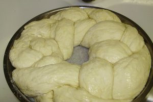 Colac cu cascaval si cartofi