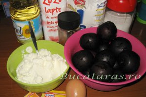 Prajitura cu branza si prune