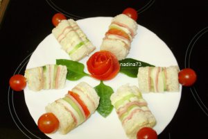 Mini aperitive Sandwici
