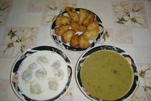 Sambusek cu telemea de oaie si za’atar