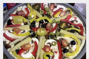Pizza vegana cu de toate :)