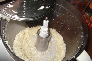 Rasol de vită cu legume şi hrean