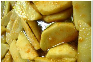 Prajitura rasturnata cu mere si caramel