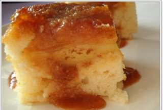 Prajitura rasturnata cu mere si caramel