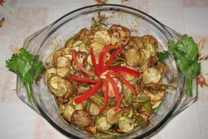 Dovlecei caliti cu mujdei de usturoi-specific tarilor arabe