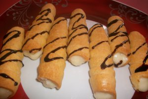 Rulouri cu crema de vanilie
