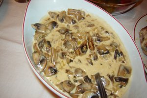 Muschiulet de porc in bacon cu sos de coniac