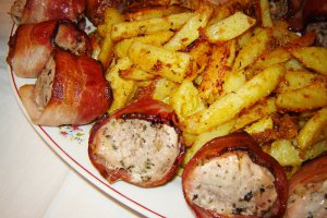 Muschiulet de porc in bacon cu sos de coniac