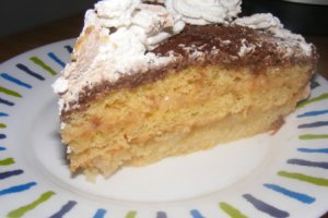 Tort cu mere,caramel si ciocolata