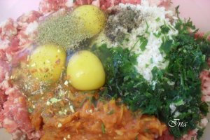 Sarmale in frunze de vita-de-vie (2)