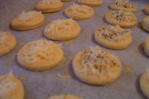 Focaccine con parmigiano