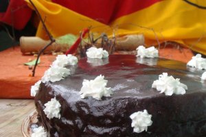 #100 si #1 tort -Tort Amandina  La Multi Ani Tata!