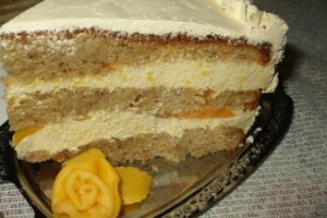 Tort cu piersici