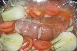 Rulada de pui cu fenel si piure de cartofi