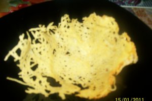 Cosulete de parmesan cu piept de pui si bacon