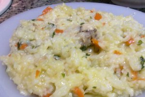 Pilaf de orez cu pui, o mancare gustoasa si satioasa