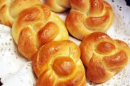 Cum sa faci acasa painici "japoneze",rumene si delicioase?