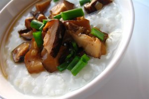 Terci de orez chinezesc 稀饭