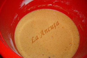 Rulada aperitiv cu rosii si crema de branza