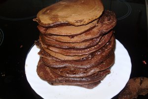 Pancakes cu ciocolata si frisca